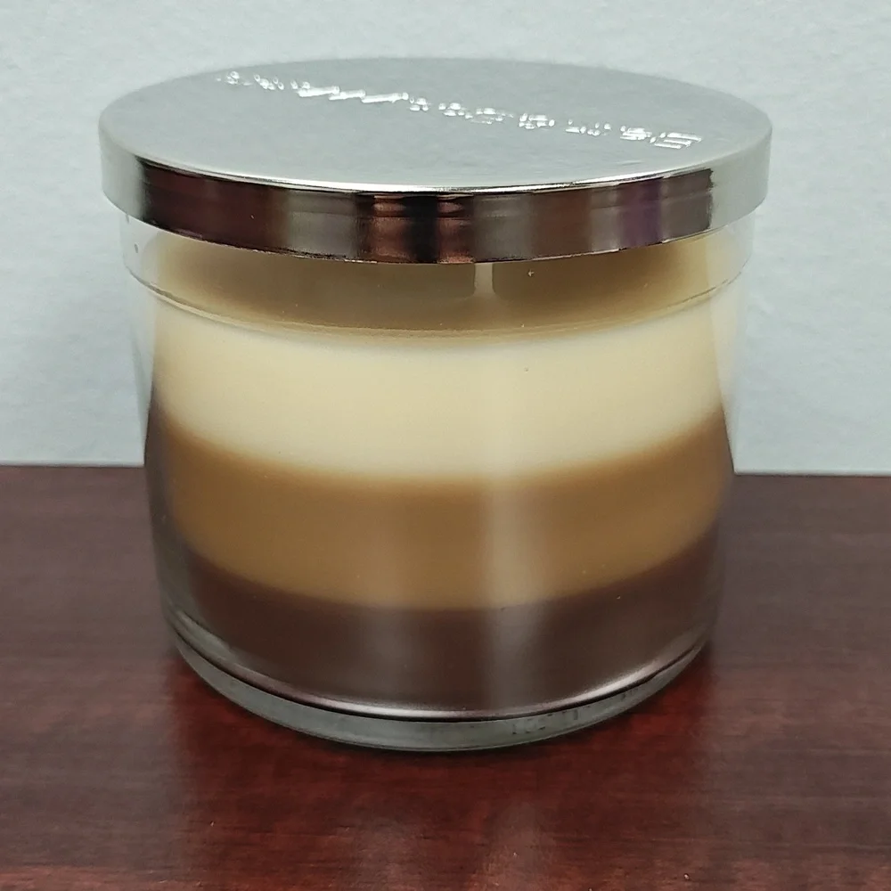 Bath & Body Works A DAY AT THE CAFE Tri-Layer 3-Wick Candle